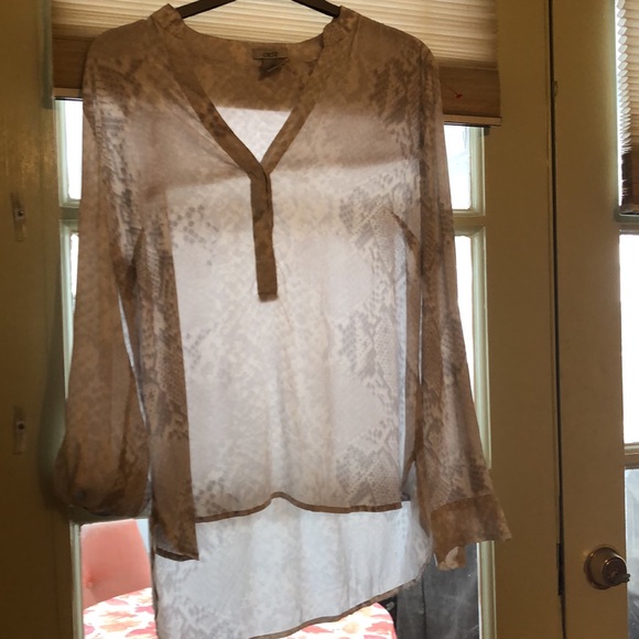 Cache silk 1/4 button down long sleeve blouse. Size large. - Picture 7 of 9